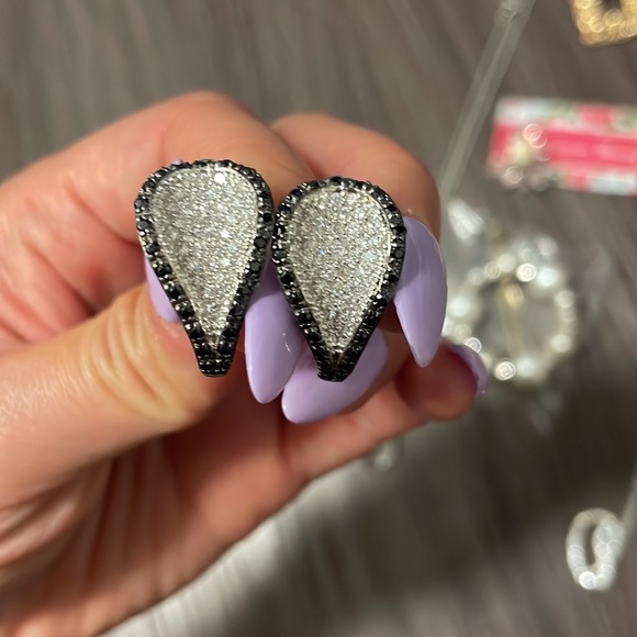 Jewelry bundle - Picture 2 of 5